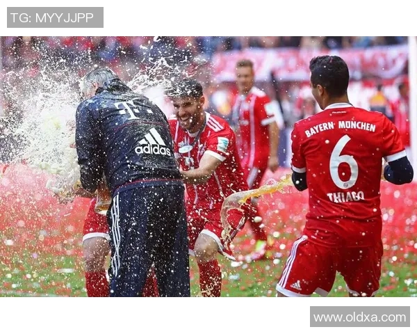 拜仁主场轻松战胜弗赖堡，豪取三分！