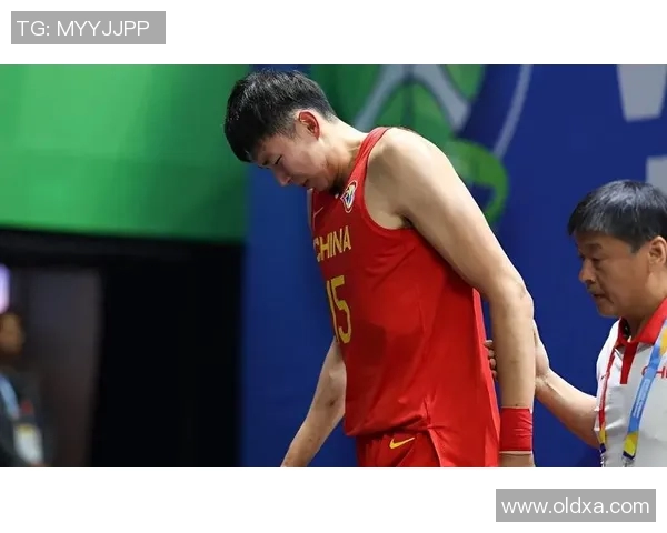 周琦受伤引发热议，球迷纷纷送上祝福