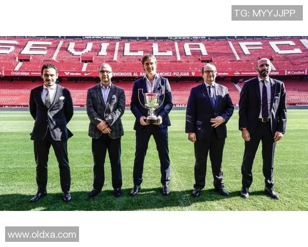 塞维利亚续约洛佩特吉至2024年：未来三年的辉煌期待